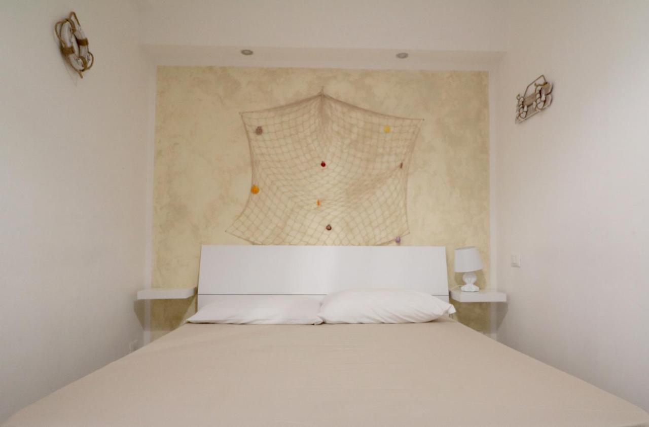 B&B I 100 Passi กาเอตา ภายนอก รูปภาพ